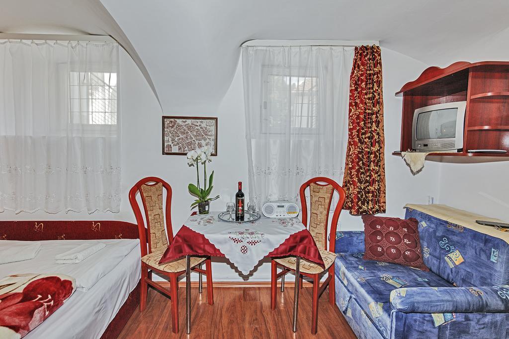 Barokk Vendégház Eger Extérieur photo