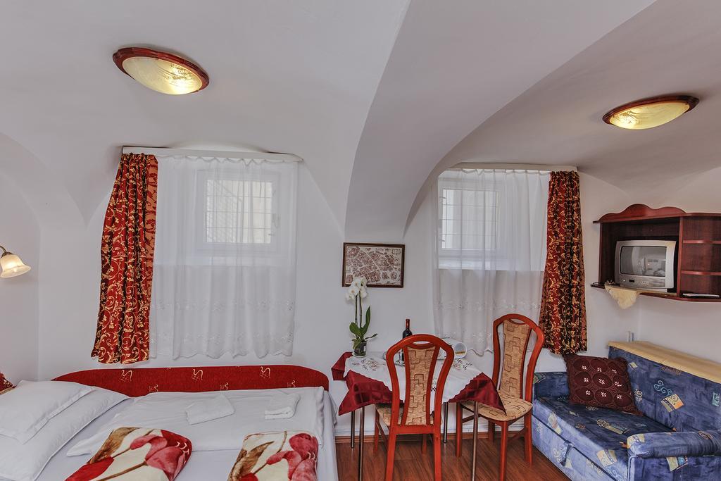 Barokk Vendégház Eger Extérieur photo